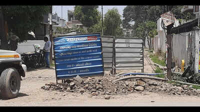 June 7 deadline ends, dug-up roads continue to disrupt daily life in Doon