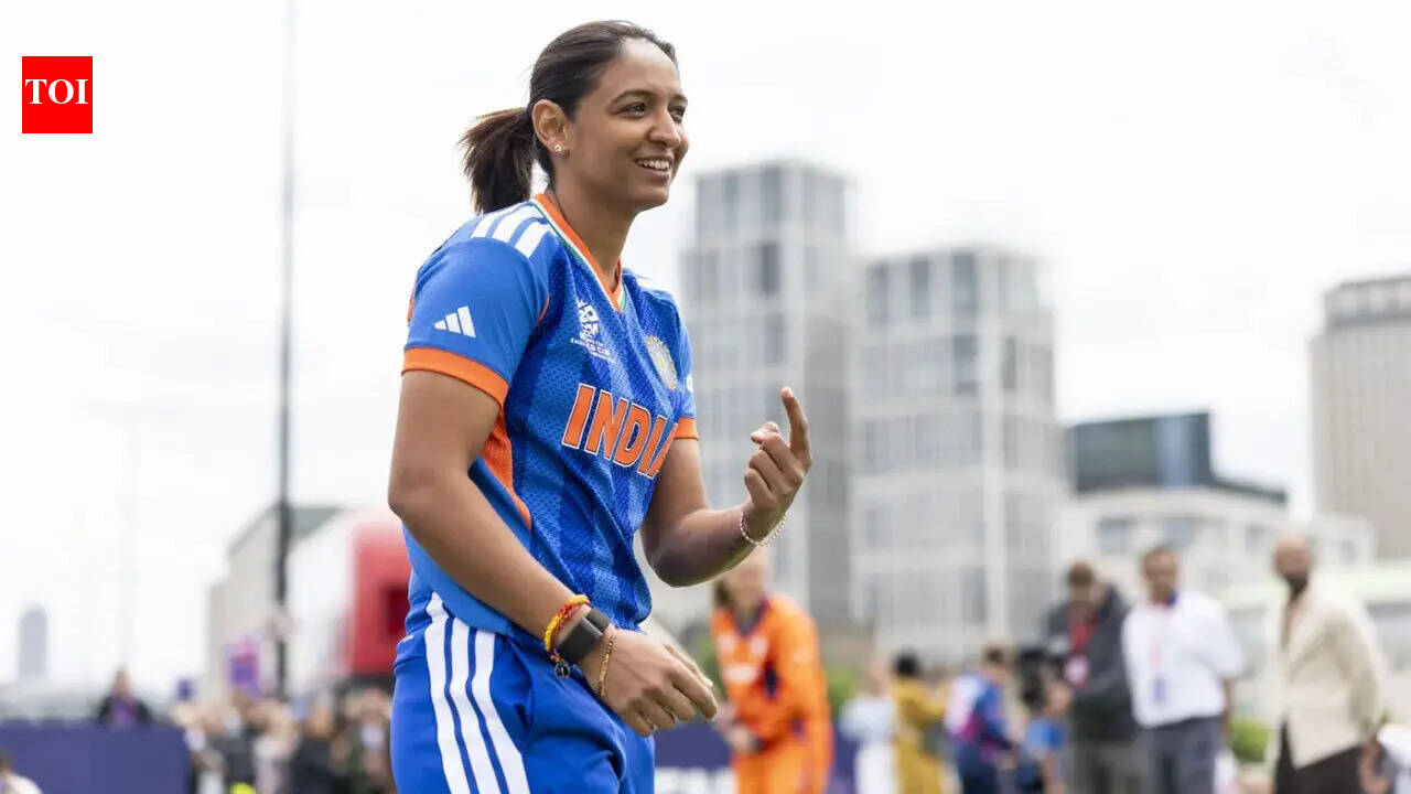 Harmanpreet Kaur returns to top 10 in latest ICC rankings ahead of Women's T20 World Cup