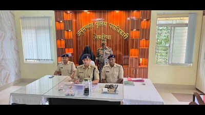 One held with opium in Chatra