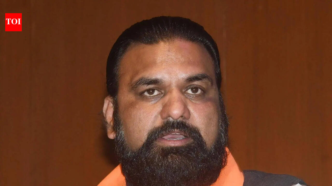 Investment proposals to becleared within 30 days: CM