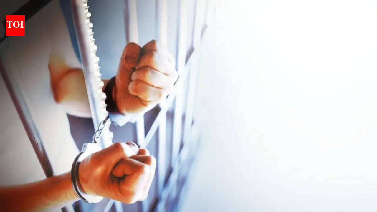 Fake gang threat: Two arrested for extorting businessman using int’l number