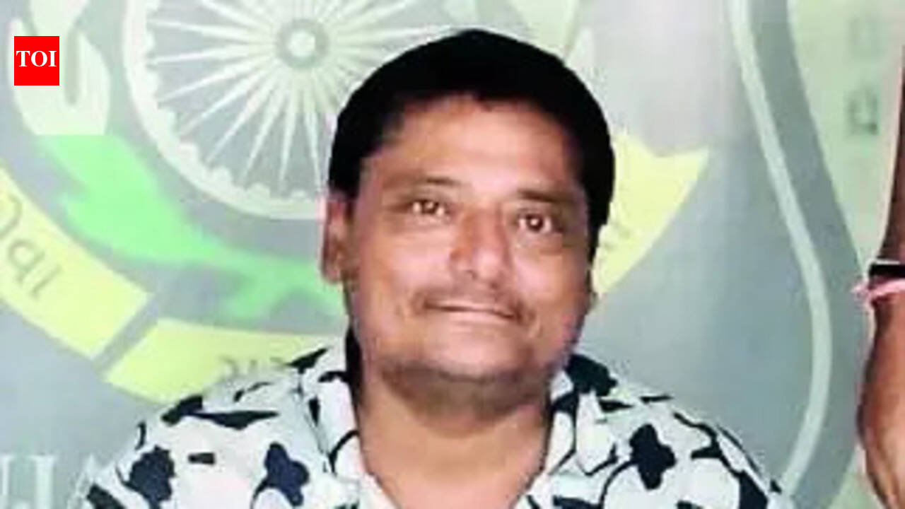 Ahmedabad: Released on parole, murder convict Montu Namdar sets off crackers, threatens witness