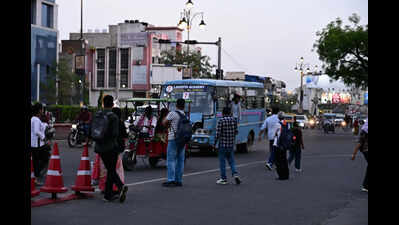 Jaipur’s ageing mini buses leave commuters caught between cost and safety