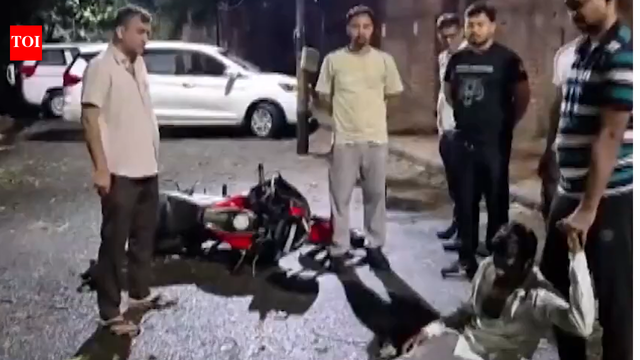 Man with 17 criminal cases injured in police encounter in Delhi's Moolchand