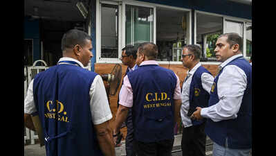 Signgate probe: CID searches TMC office at Mamata’s Kalighat home, ‘nil’ seizure