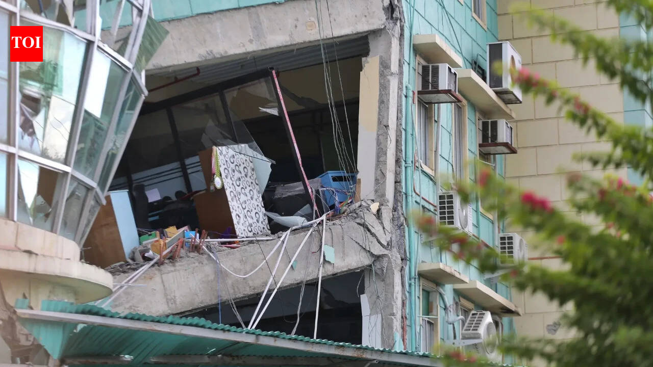 Philippines earthquake: Search for missing continues after powerful quake claims 46 lives