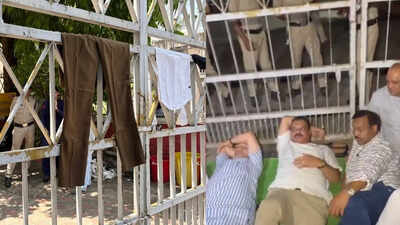 Congress hangs RSS uniform at Bhopal election office over Meenakshi Natarajan Rajya Sabha nomination row