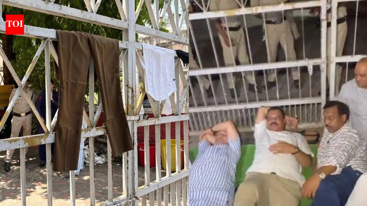 Congress hangs RSS uniform at Bhopal election office over Natarajan's Rajya Sabha rejection