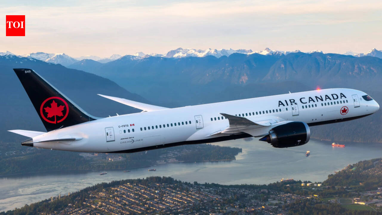 Air Canada pilot flew more than 900 flights over 17 years using fake licence