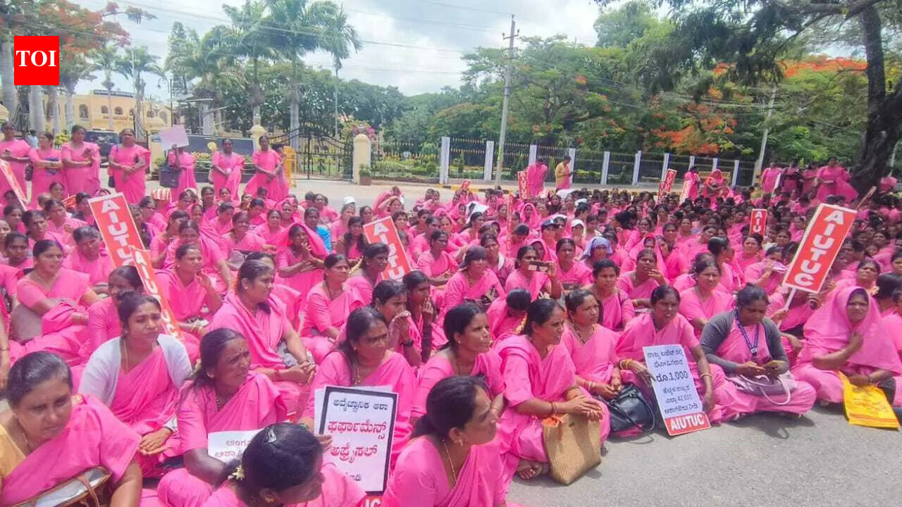 ASHAs stage protest over pending dues, threaten statewide agitation