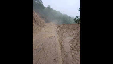 3 killed as landslide-hit SUV plunges into Arunachal gorge