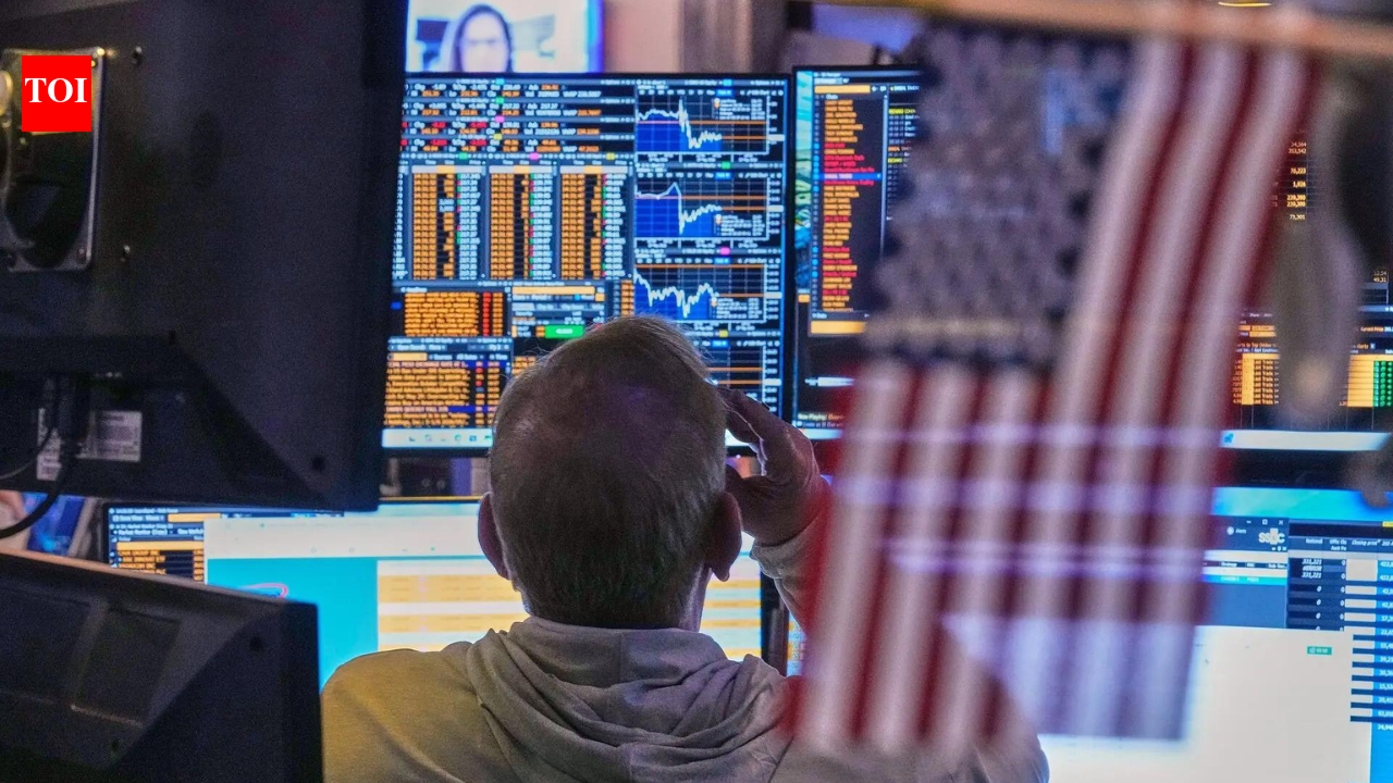 US stocks today: Wall Street mixed as tech stocks slide, Iran tensions weigh on sentiment