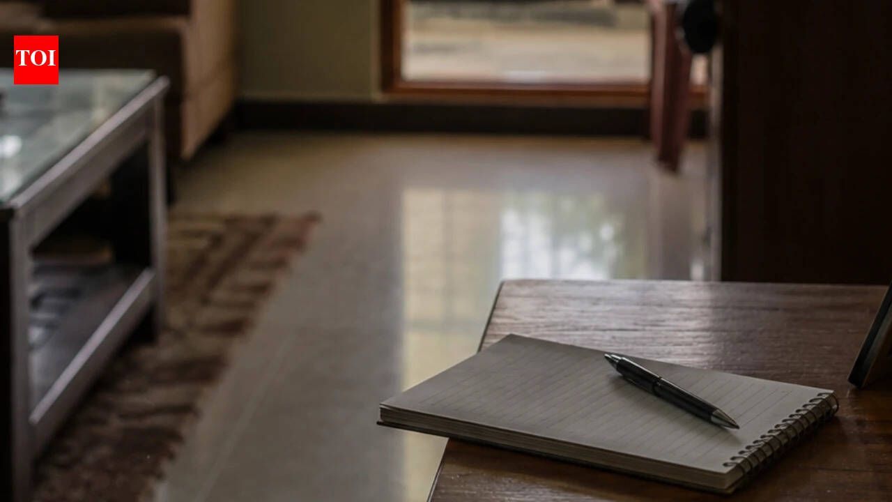 Karnataka woman allegedly shoots self with licensed revolver at home, suicide note recovered