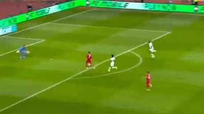 cristiano-ronaldo-wastes-easy-opportunities-screengrab.jpg