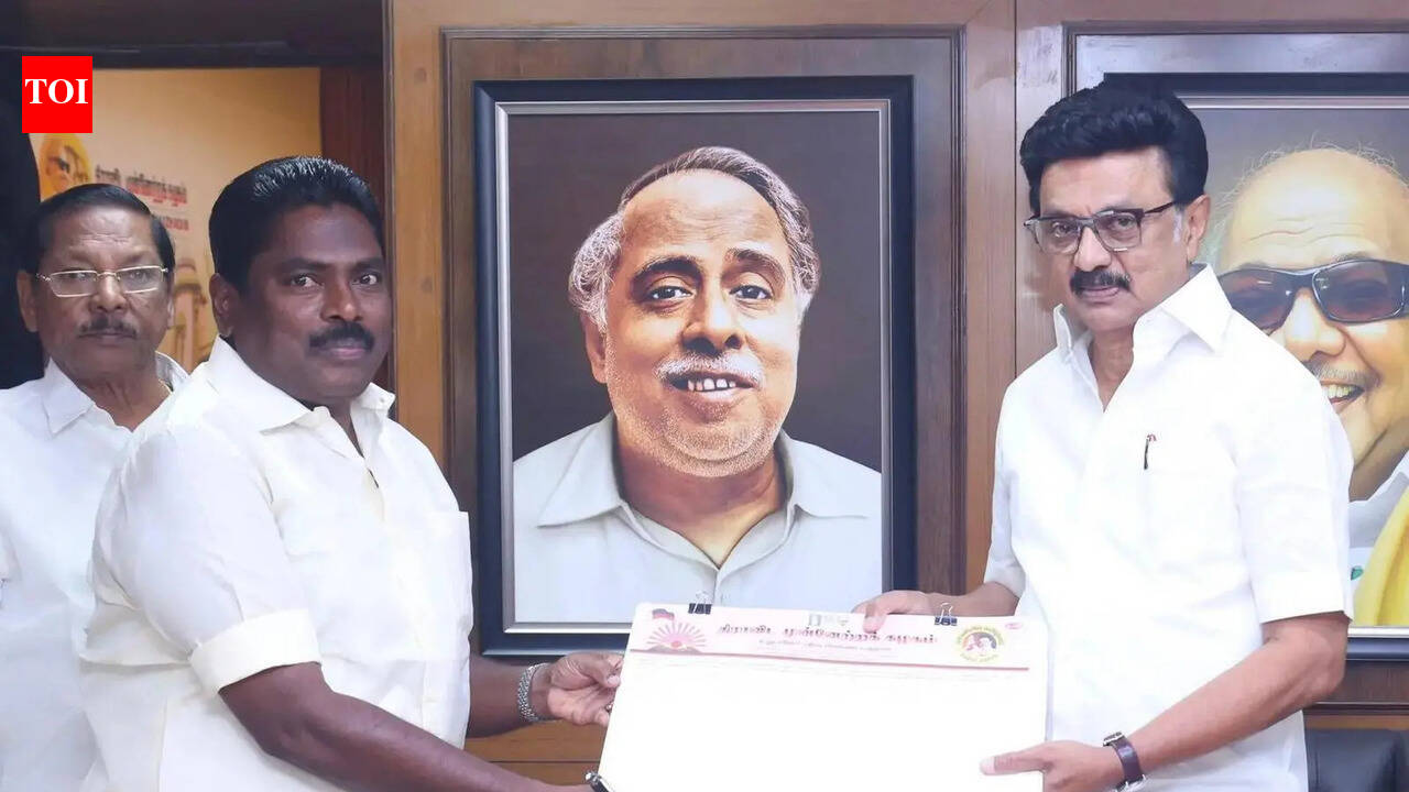 AIADMK setback continues: P Benjamin joins DMK along with his supporters in Chennai