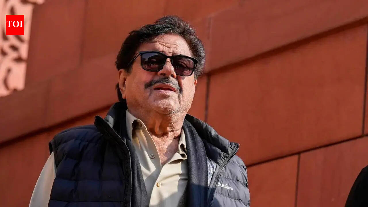 'Will not leave Mamata in difficult time': Shatrughan Sinha rubbishes speculation of quitting TMC