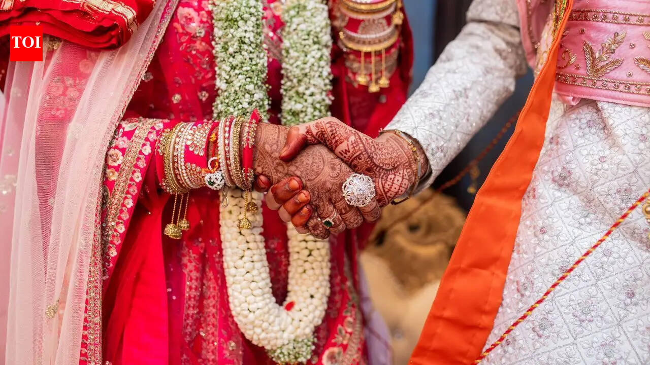 ‘Ab iske liye bhi permission leni padegi?’ A woman questions traditional Indian wedding vows; here's why