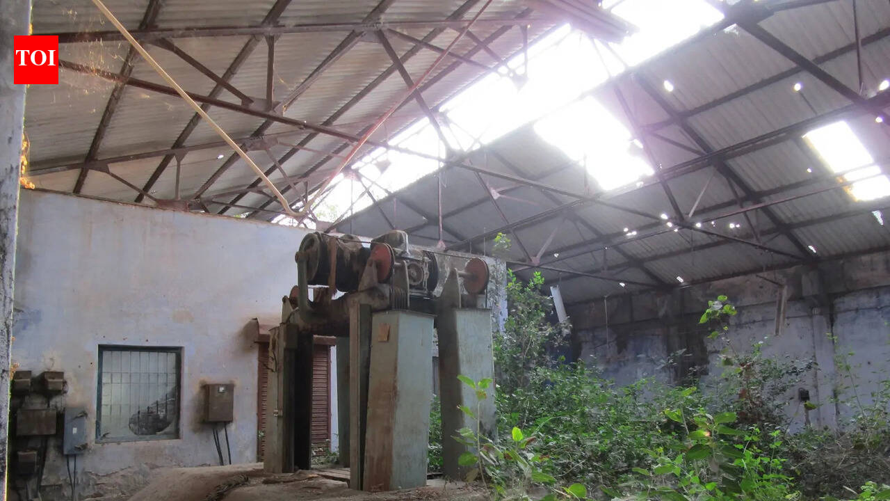 Modern textile cluster makeover for closed spinning mill at Tirtol: Min