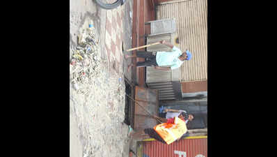 RMC cleans drains near all schools, colleges to curb waterlogging during monsoon