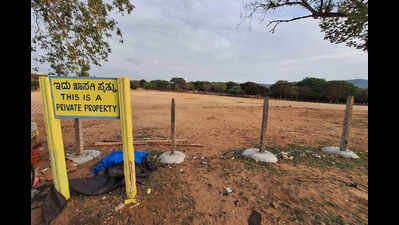 Lalitha Mahal Grounds fenced, Mys hunts new parking site for Ashadamasa rush