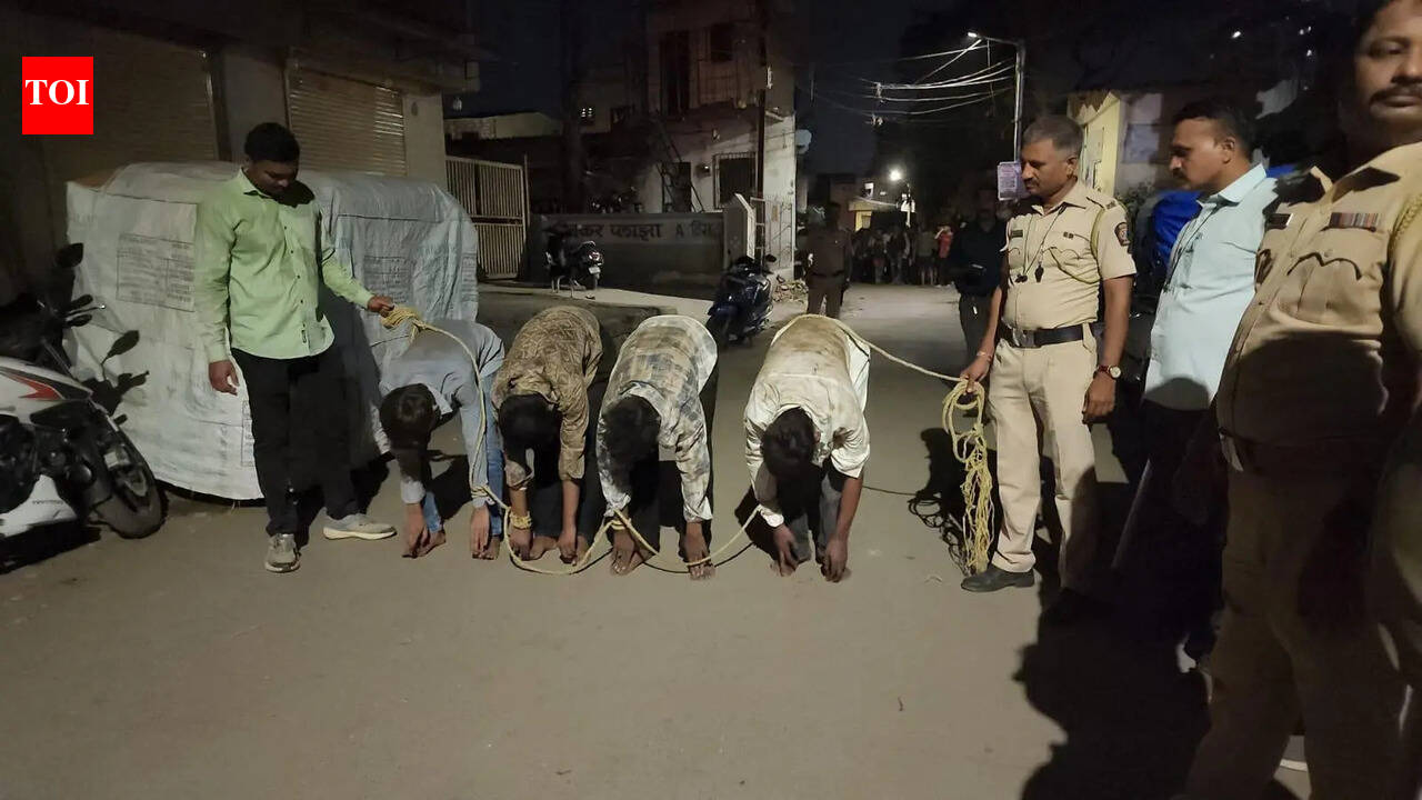 Pharmacist hit by bullet during road-rage clash between two groups in Kalyan; 6 arrested, 2 minors detained