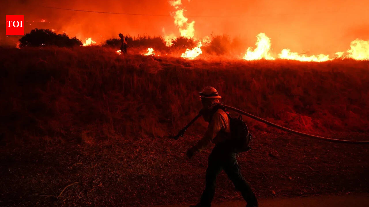 El Nino is here &amp; scientists fear it'll be big, bad and costly with heat, floods, droughts, fires