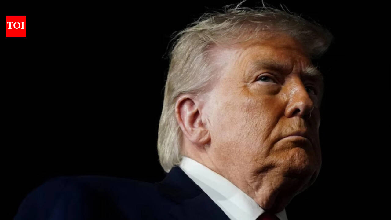 Trump is 'frustrated with everyone' in the White House, says MAGA source: 'Knives are out'