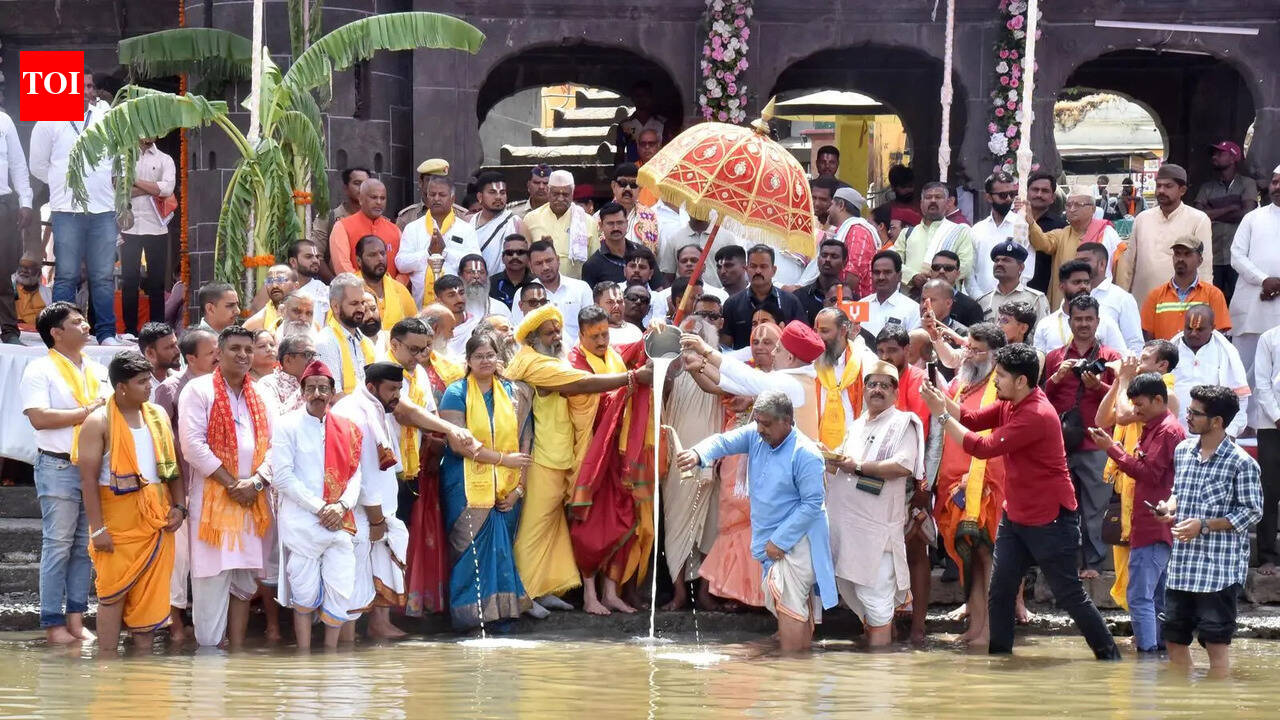 Simhastha Dhwajstambh shilanyas at Ramkund marks start of Kumbh countdown