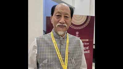 Rio pushes for AIIMS, IIT, greenfield airport projects at NITI Aayog meet in New Delhi