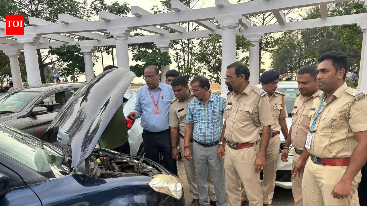 Six rent-a-cabs fined in govt’s speed governor compliance drive
