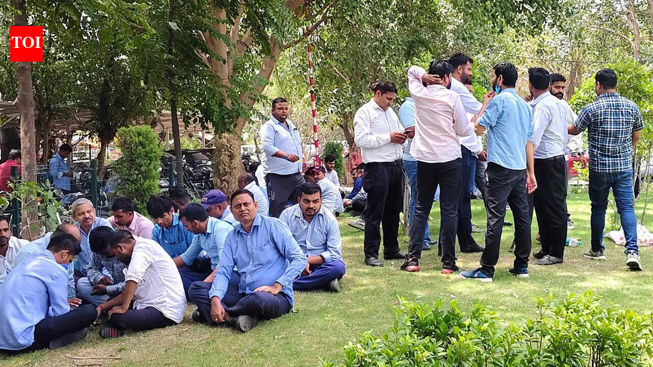 Salary delay triggers strike by health workers at Gurgaon Civil Hospital