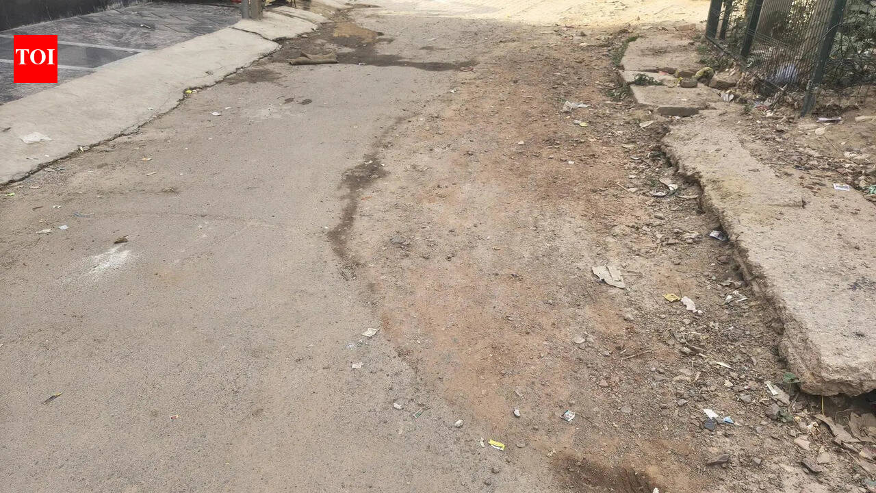 Repair backlog mounts, key MCG roads in Gurgaon left to crumble