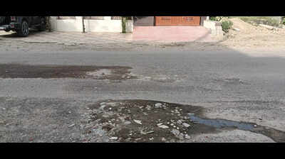 Repair backlog mounts, key MCG roads in Gurgaon left to crumble