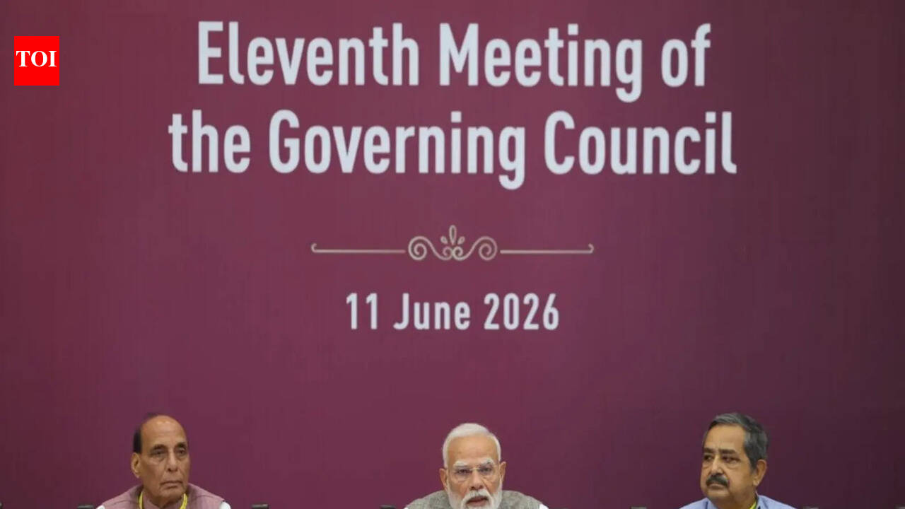 Ease compliance burden for investors, PM Modi advises states