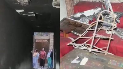 At least 3 dead, several injured as massive fire engulfs building in Delhi's Tughlakabad Extension; multiple rescued