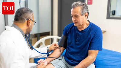 Two supplements a heart surgeon prescribes to lower cholesterol and reduce heart attack risk