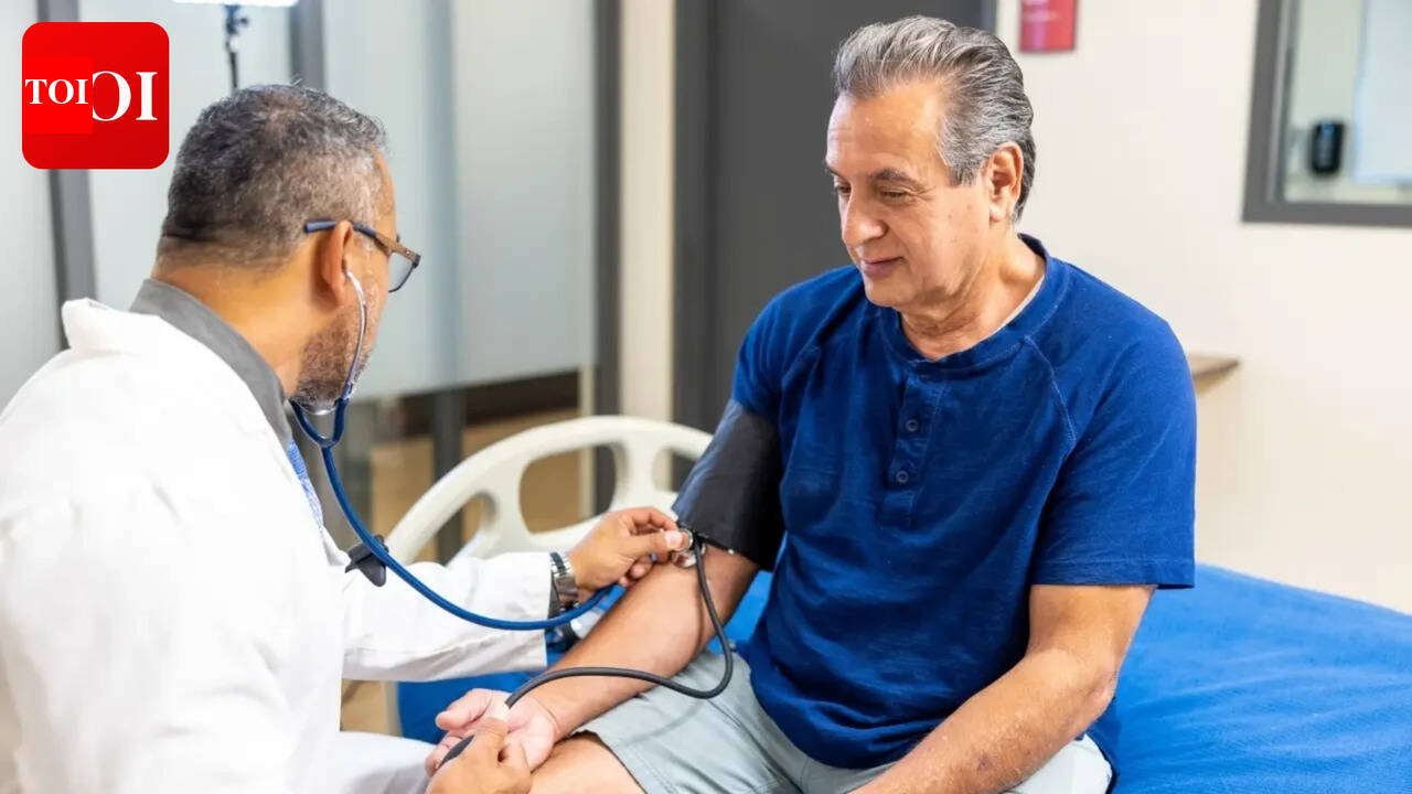 Two supplements a heart surgeon prescribes to lower cholesterol and reduce heart attack risk