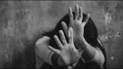 4 police personnel booked over custodial assault of woman in Agra