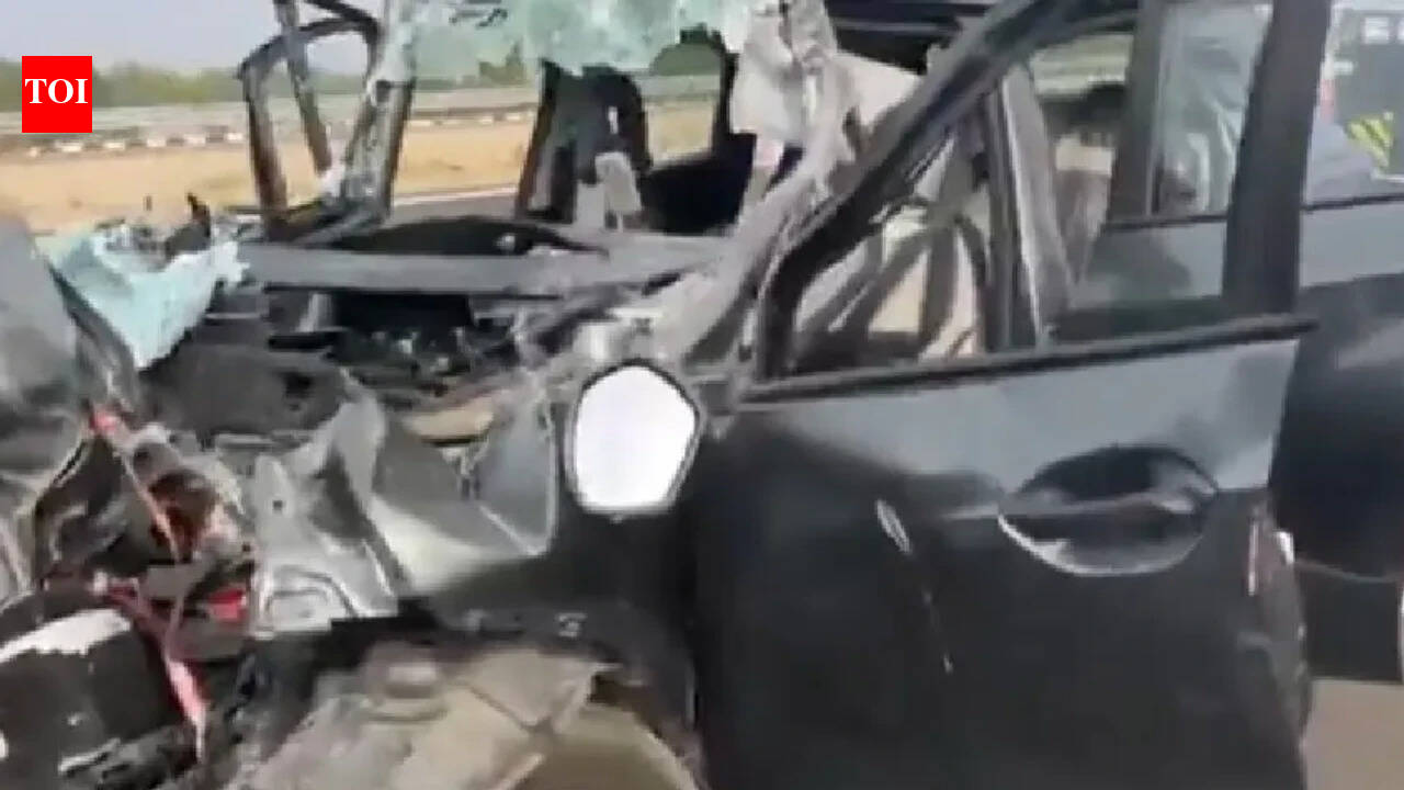 4 dead after speeding car crashes into truck in UP, alcohol suspicion surfaces
