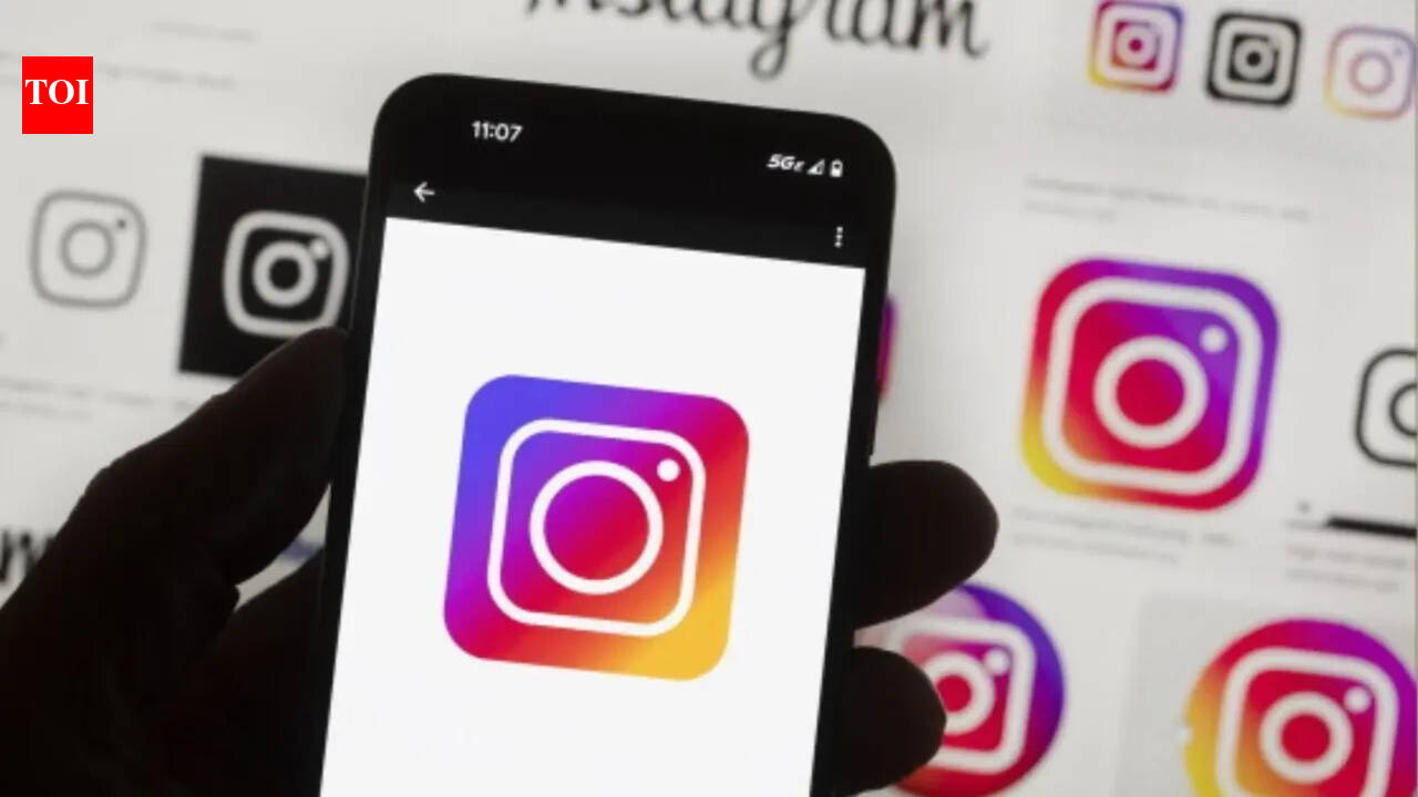 UAE users report being logged out of Facebook, Insta as Meta hit by global outage