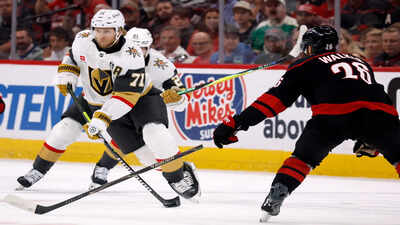  Vegas Golden Knights forward William Karlsson's injury could make him miss the rest of Cup Final this season
