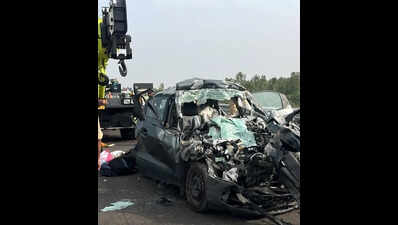 Four killed after speeding car rams into truck on Ganga Expressway