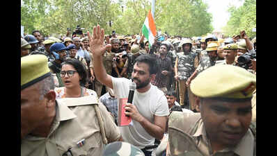 Movements are essential in a democracy… those behind paper leaks must resign: Dipke