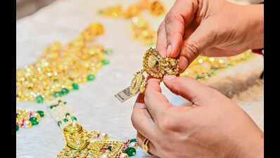 Chain snatcher held in Baner; gold jewellery worth Rs 15 lakh recovered