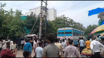 Haryana Roadways bus driven by trainee ploughs into pedestrians in Gurgaon, 1 dies