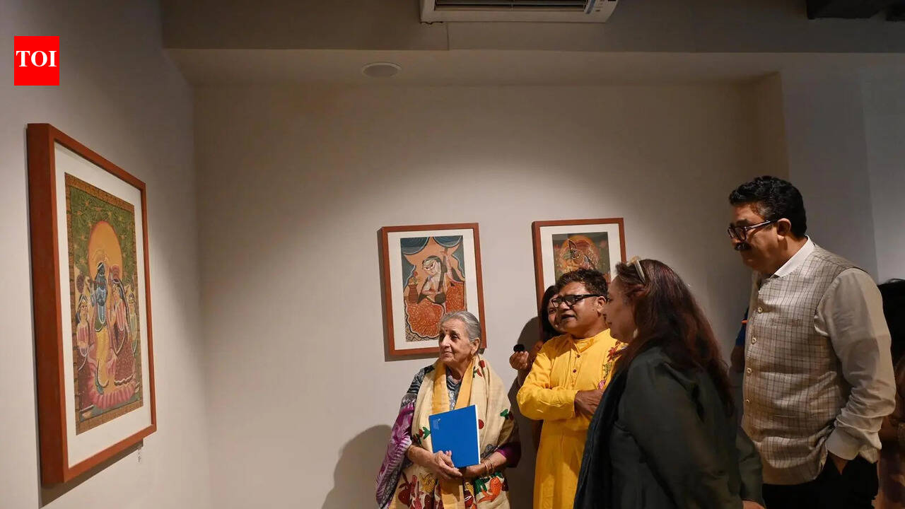 ‘Kalighat Pattachitra’ paintings showcase Bengal culture at art exhibition