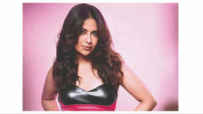  Avika Gor