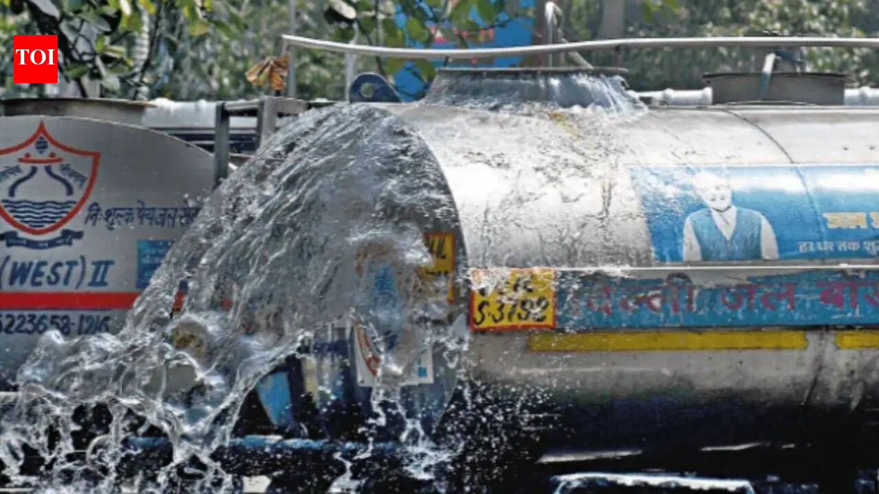No scarcity in wastage: Water tankers on way to parched localities spill thousands of litres in Delhi