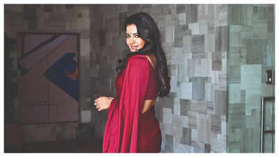 Gulki Joshi