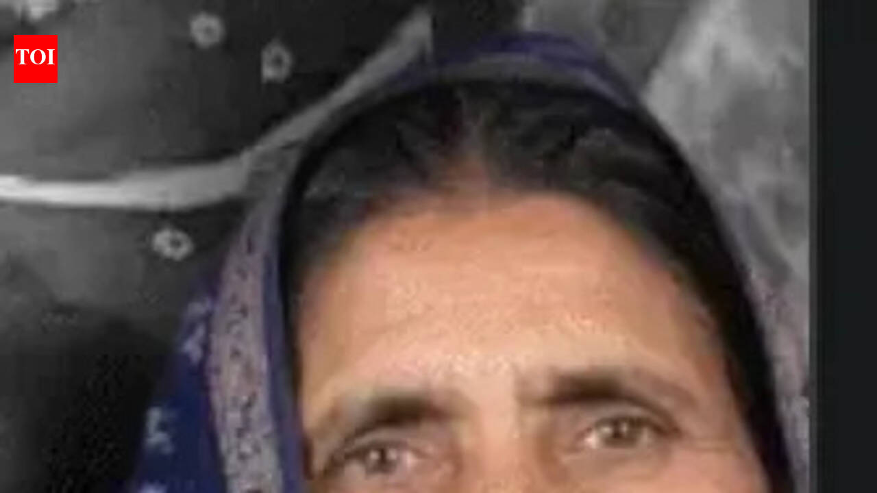 85-year-old woman found dead at home, jewellery missing